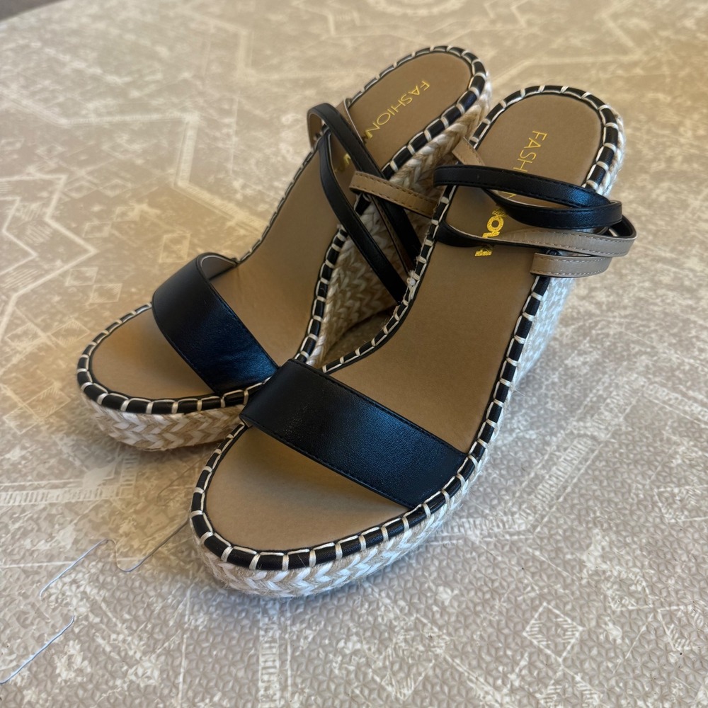 Fashion Nova Black Tan‎ Espadrille Wedge Sandals GSD13750-1 Size 7.5